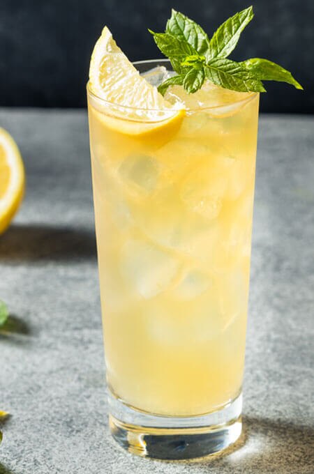 Bourbon Mint Lemonade