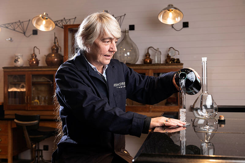 Lesley Gracie, Master Distiller of Hendrick’s Gin demonstrates her innovation by showing her creative process—this process was used to create globally known gins like Orbium and Midsummer’s Solstice.